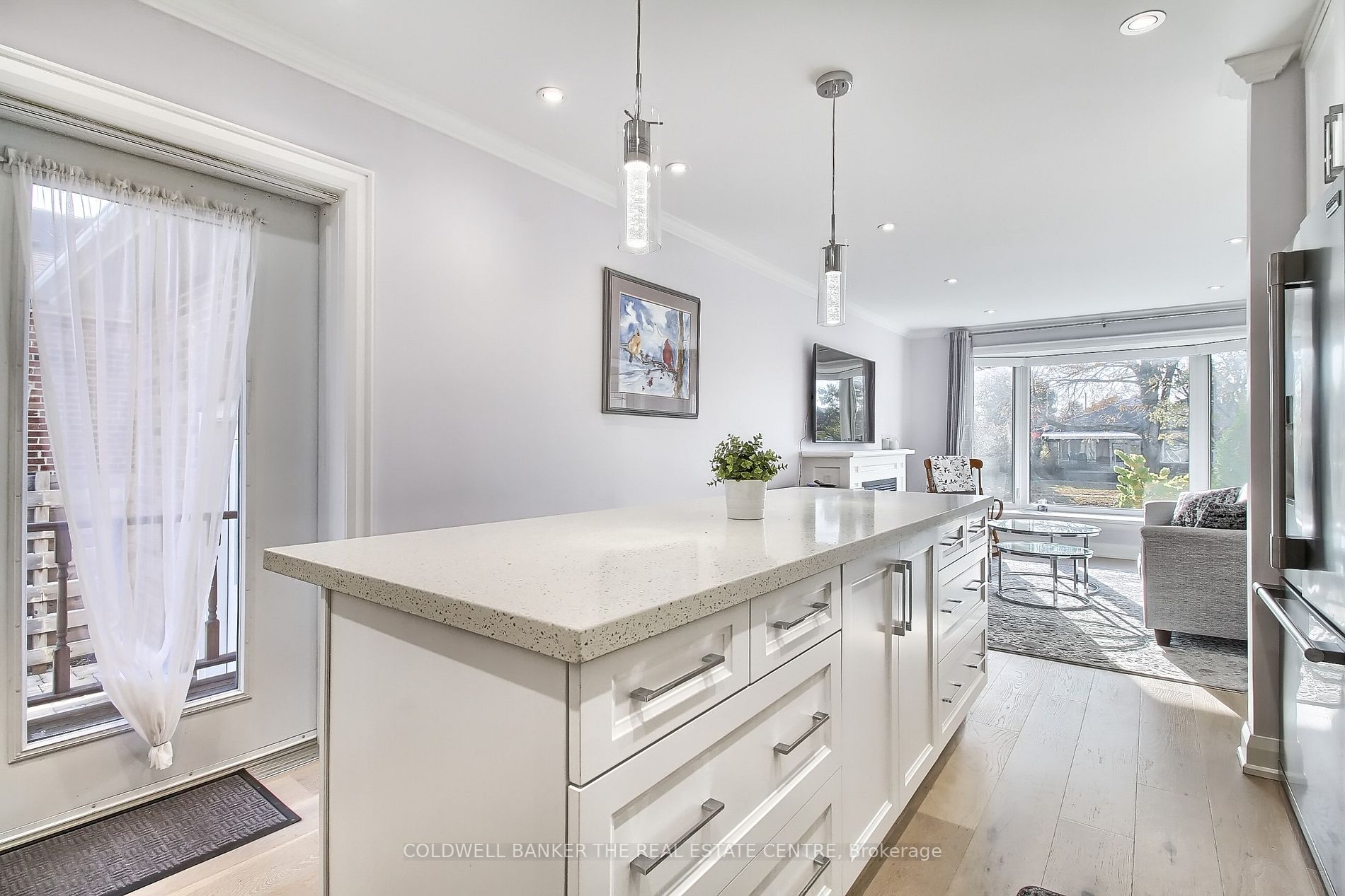 62 Mooreshead Dr