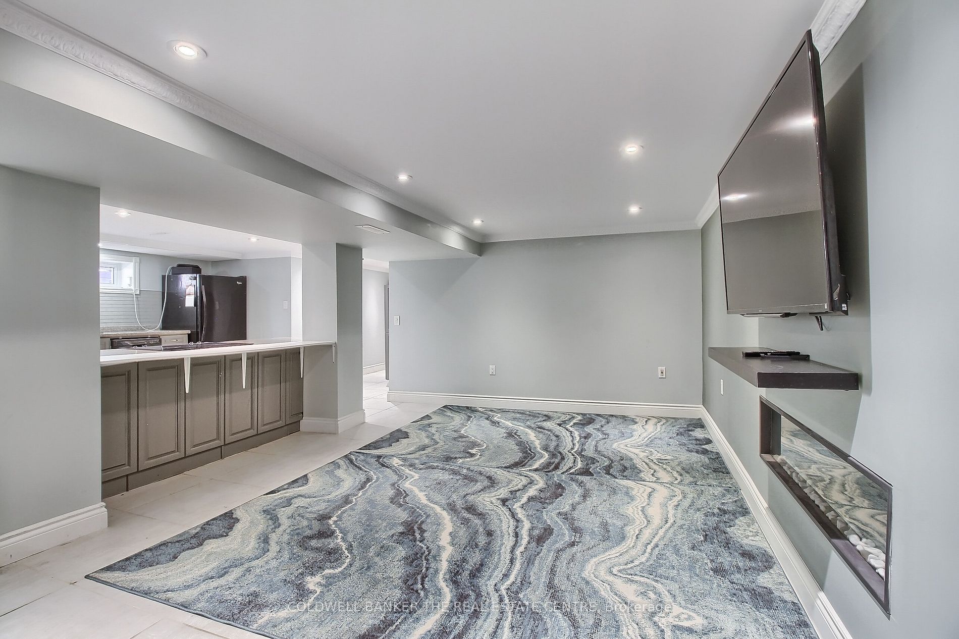 62 Mooreshead Dr