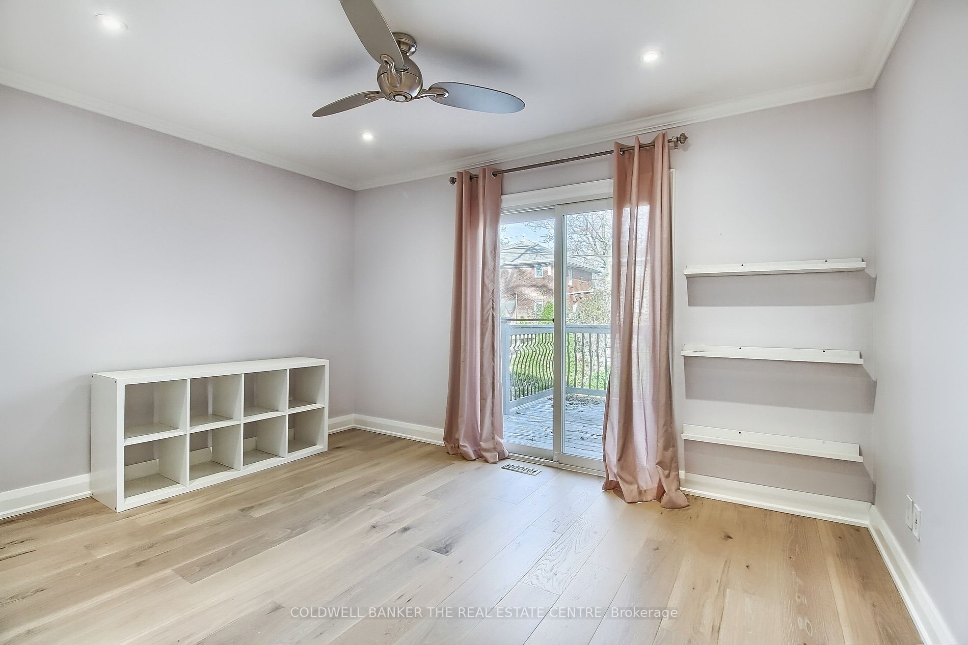 62 Mooreshead Dr