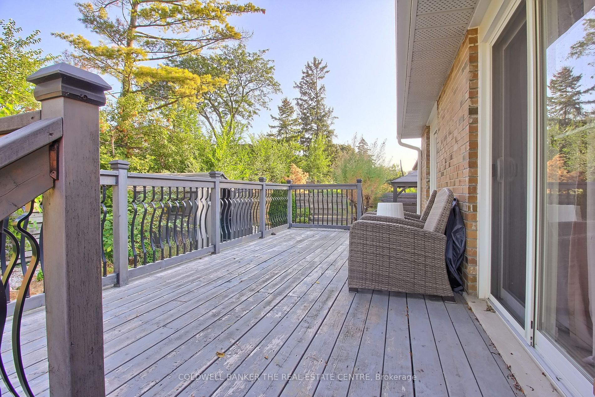 62 Mooreshead Dr