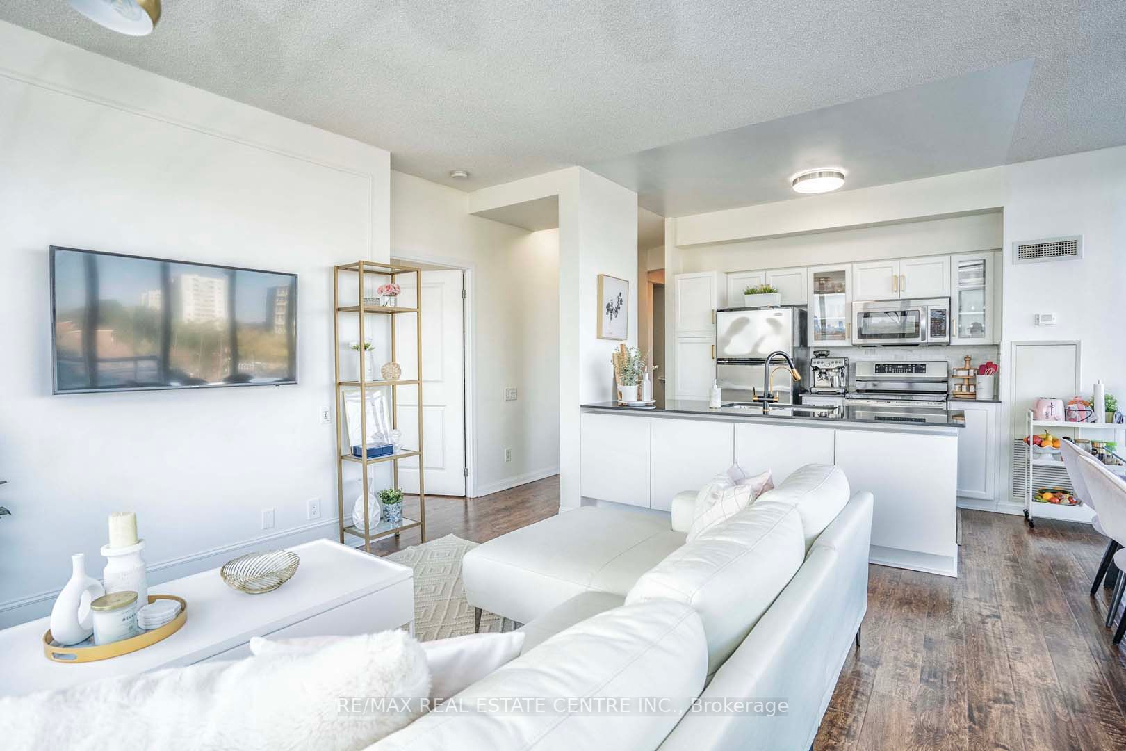 15 Windermere Ave, #705