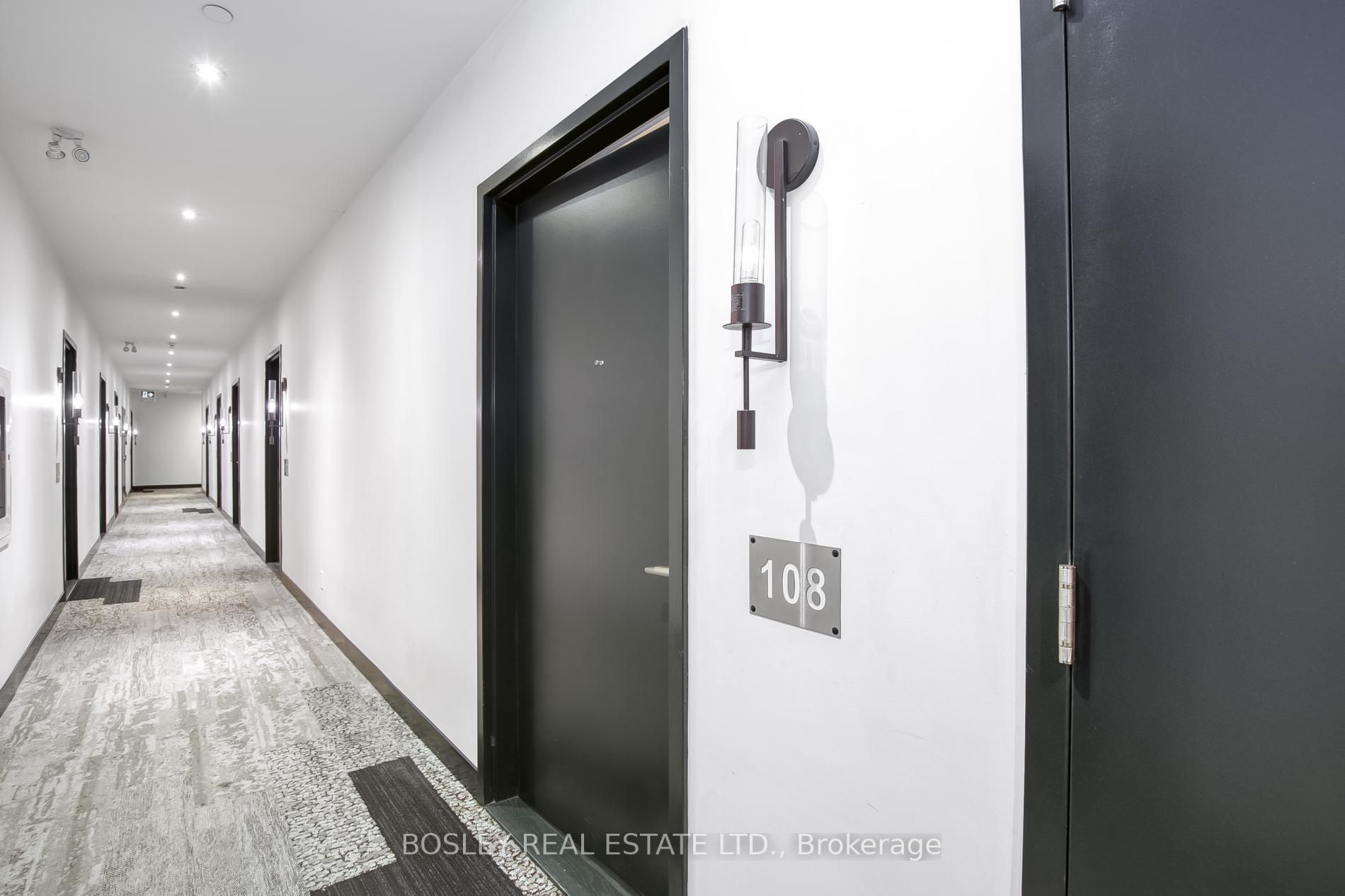 35 Wabash Ave, #108