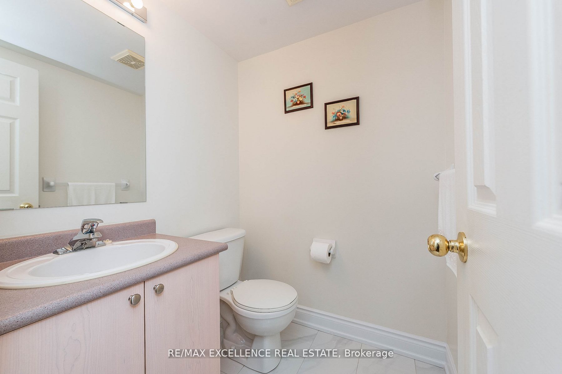 120 Railroad St, #29