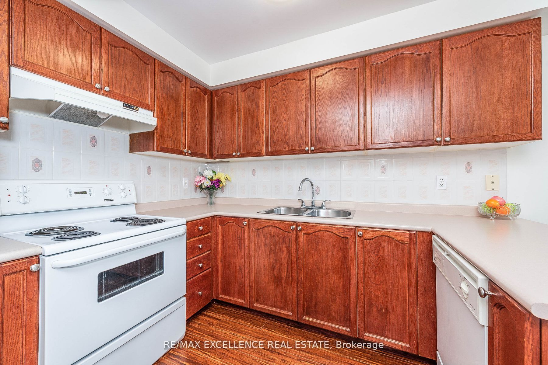 120 Railroad St, #29