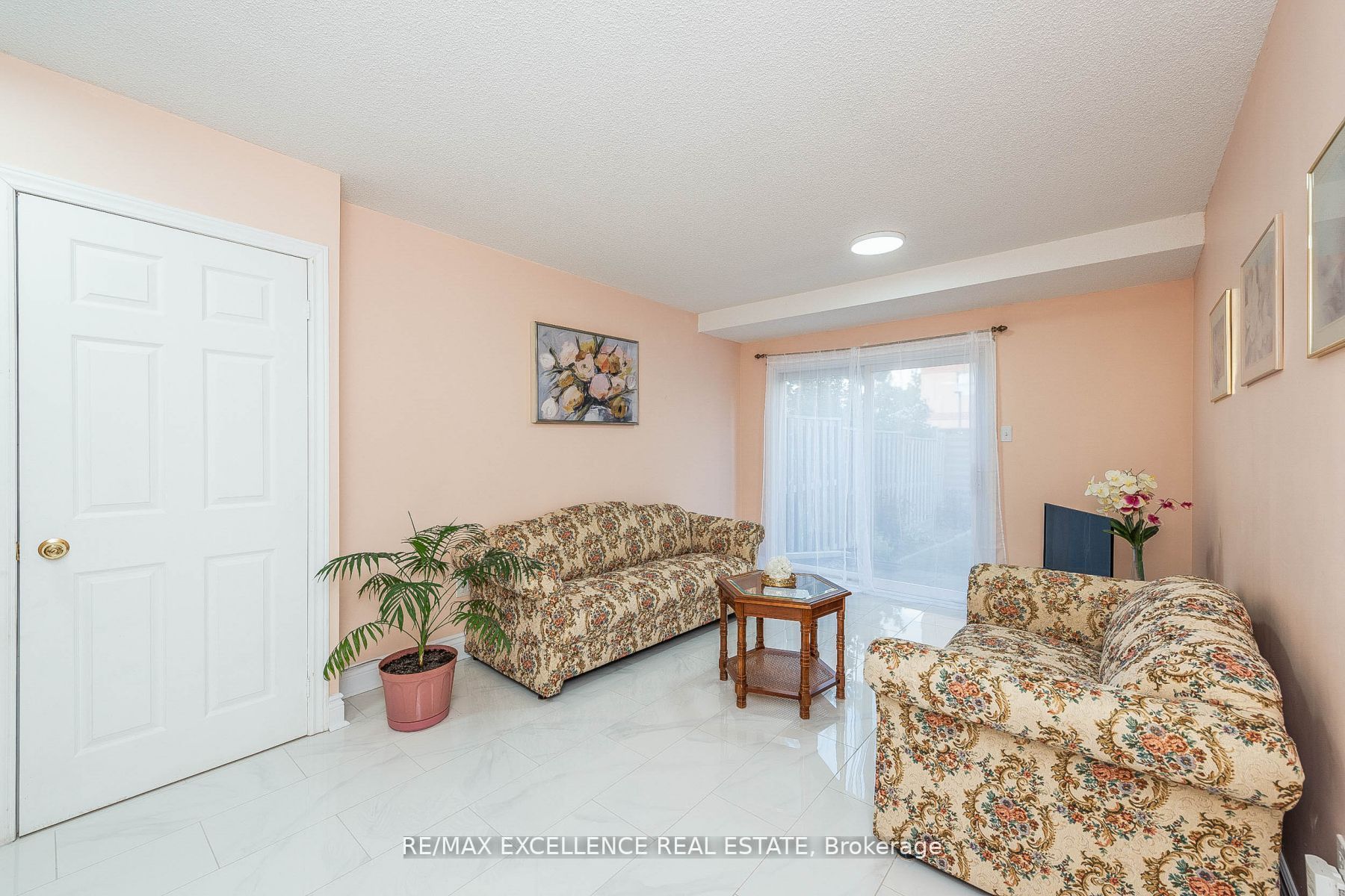 120 Railroad St, #29