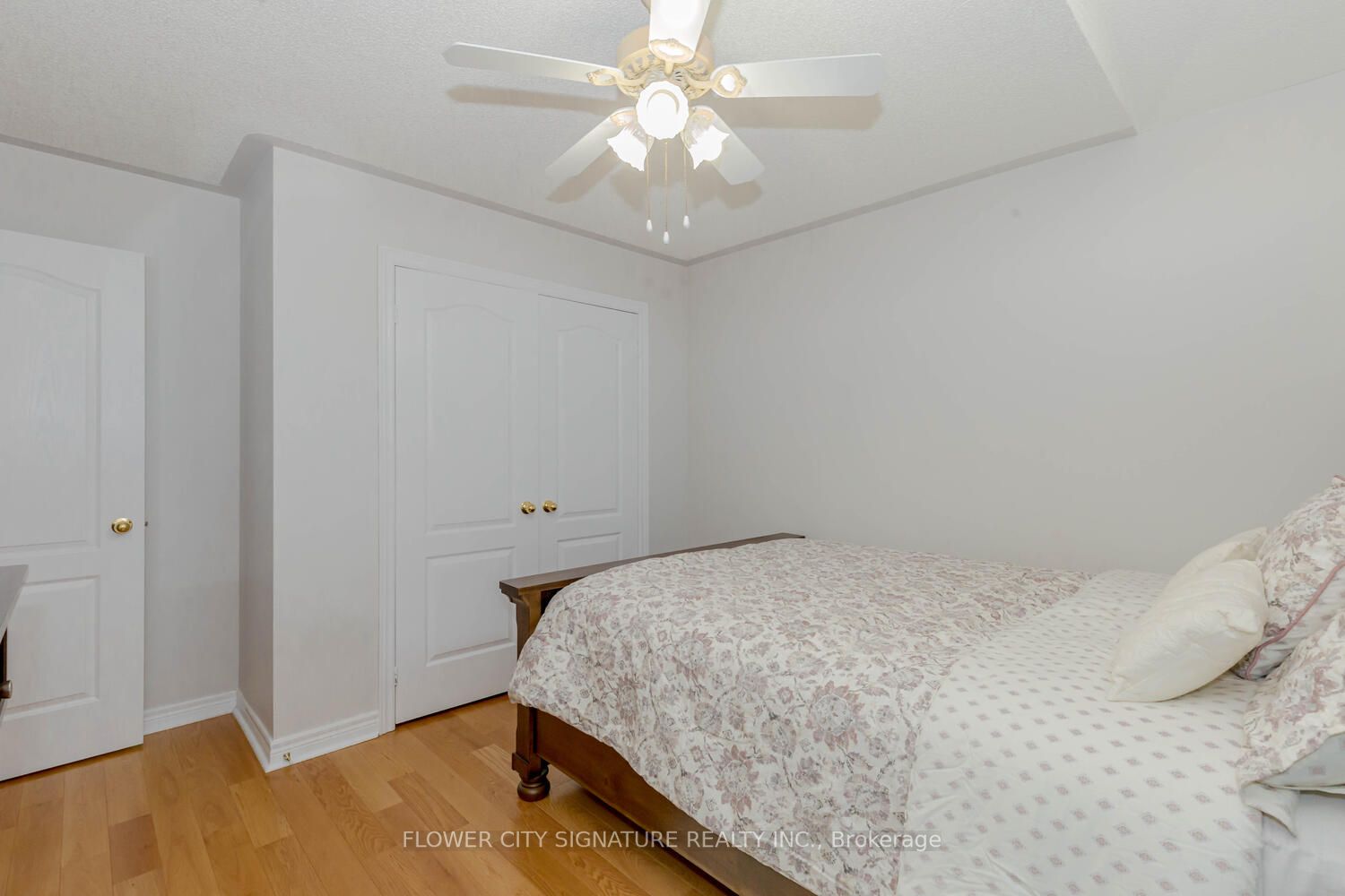 1105 Field Dr