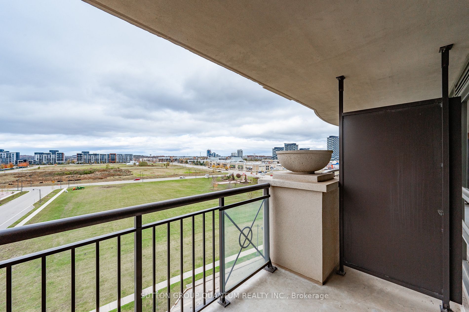 2379 Central Park Dr, #712