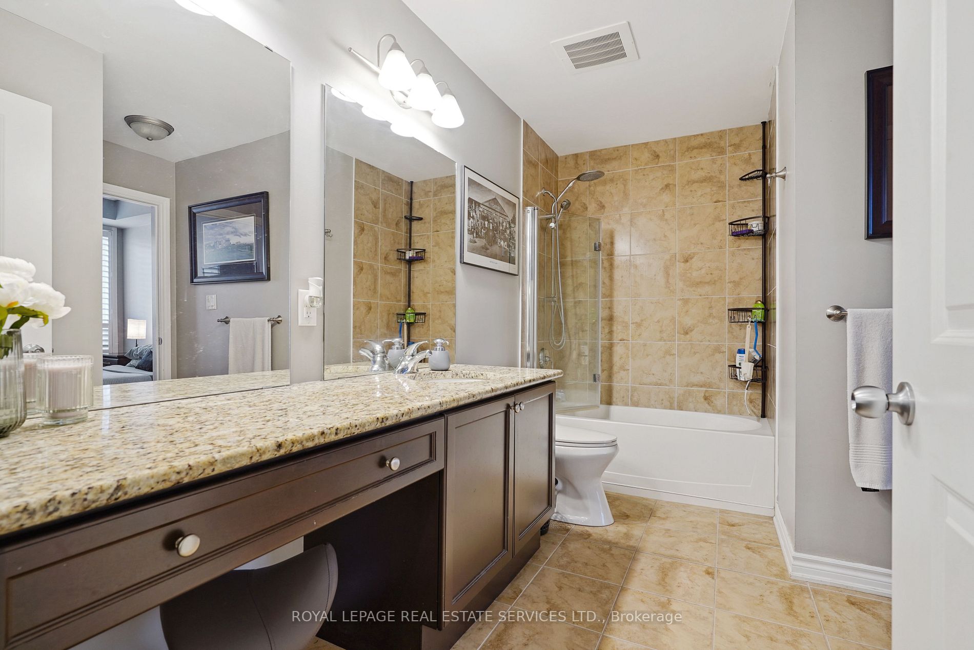 5327 Upper Middle Rd, #304