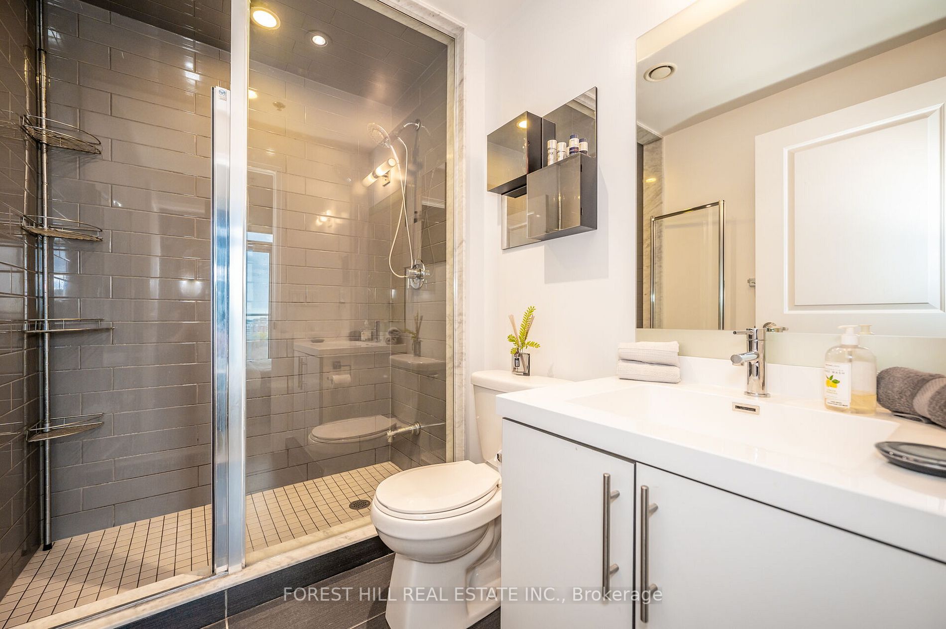 65 Speers Rd, #1003