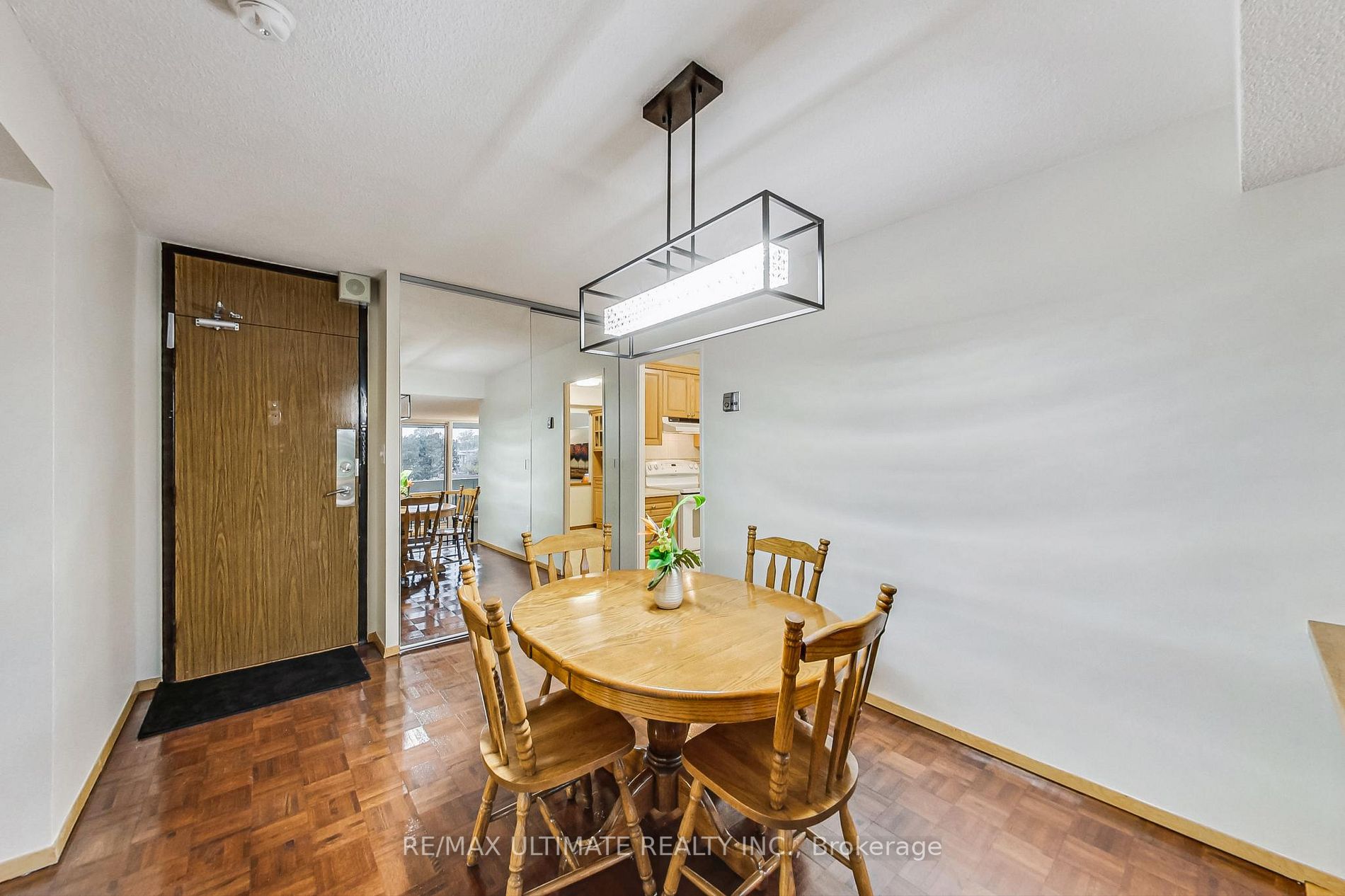 260 Scarlett Rd, #208
