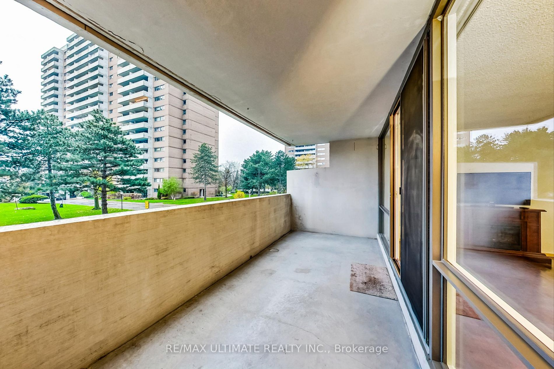 260 Scarlett Rd, #208