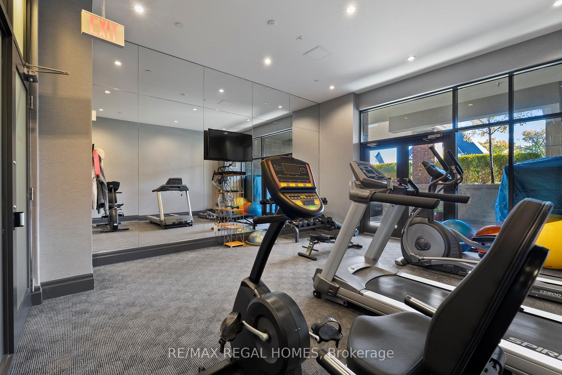 3563 Lake Shore Blvd W, #210