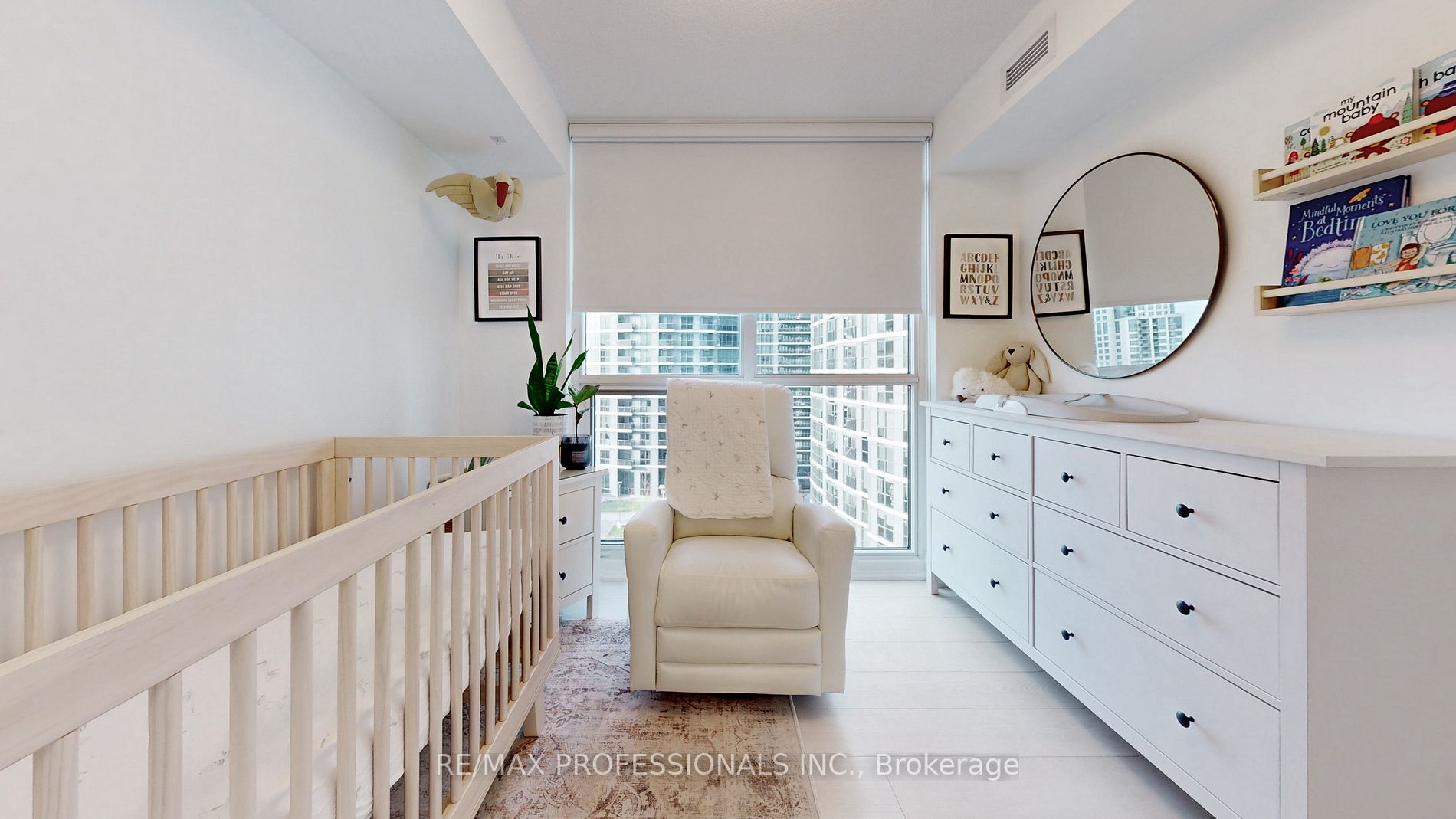 30 Gibbs Rd, #1105