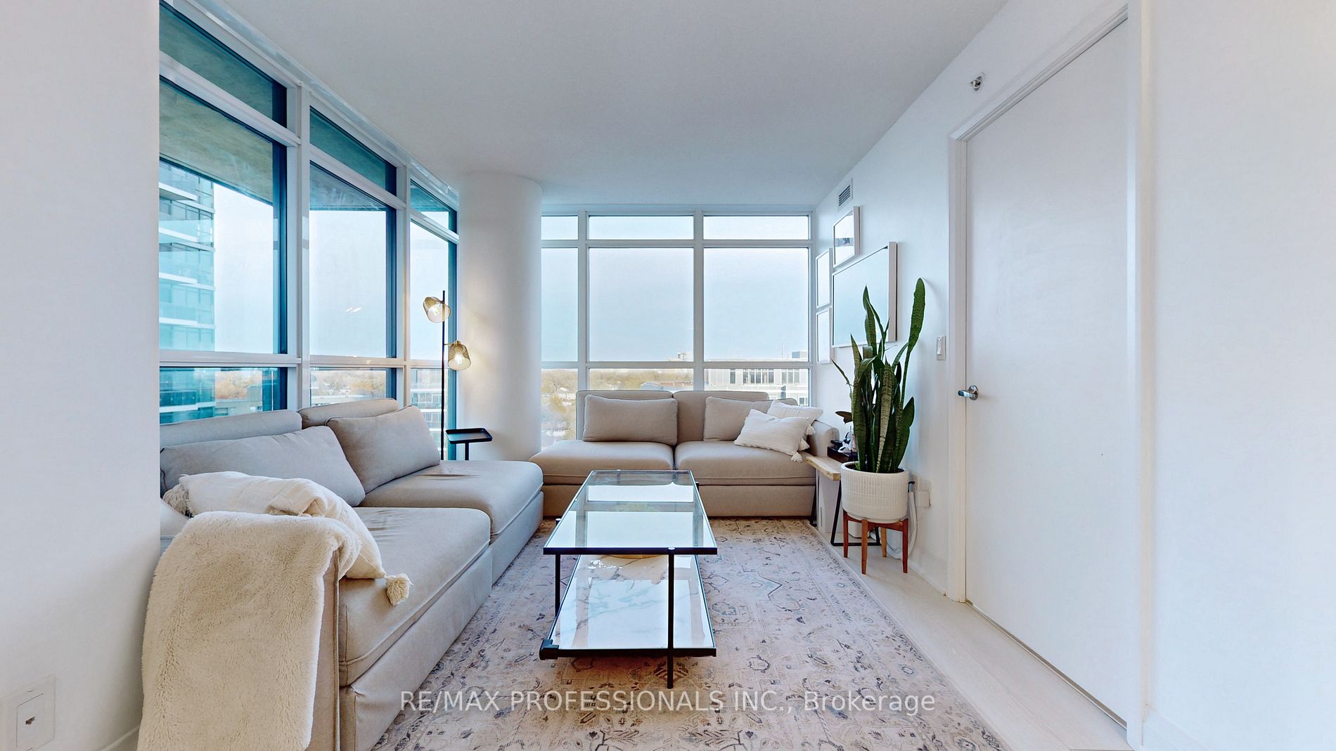 30 Gibbs Rd, #1105