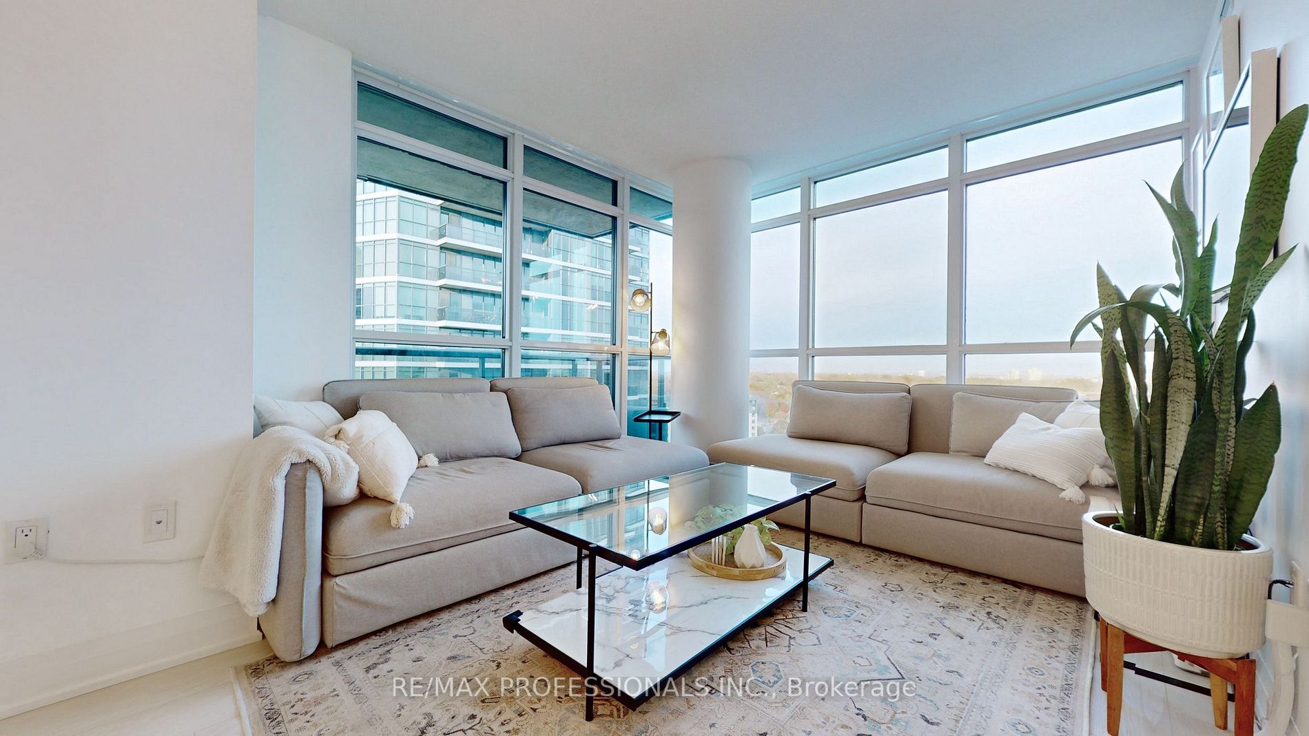 30 Gibbs Rd, #1105