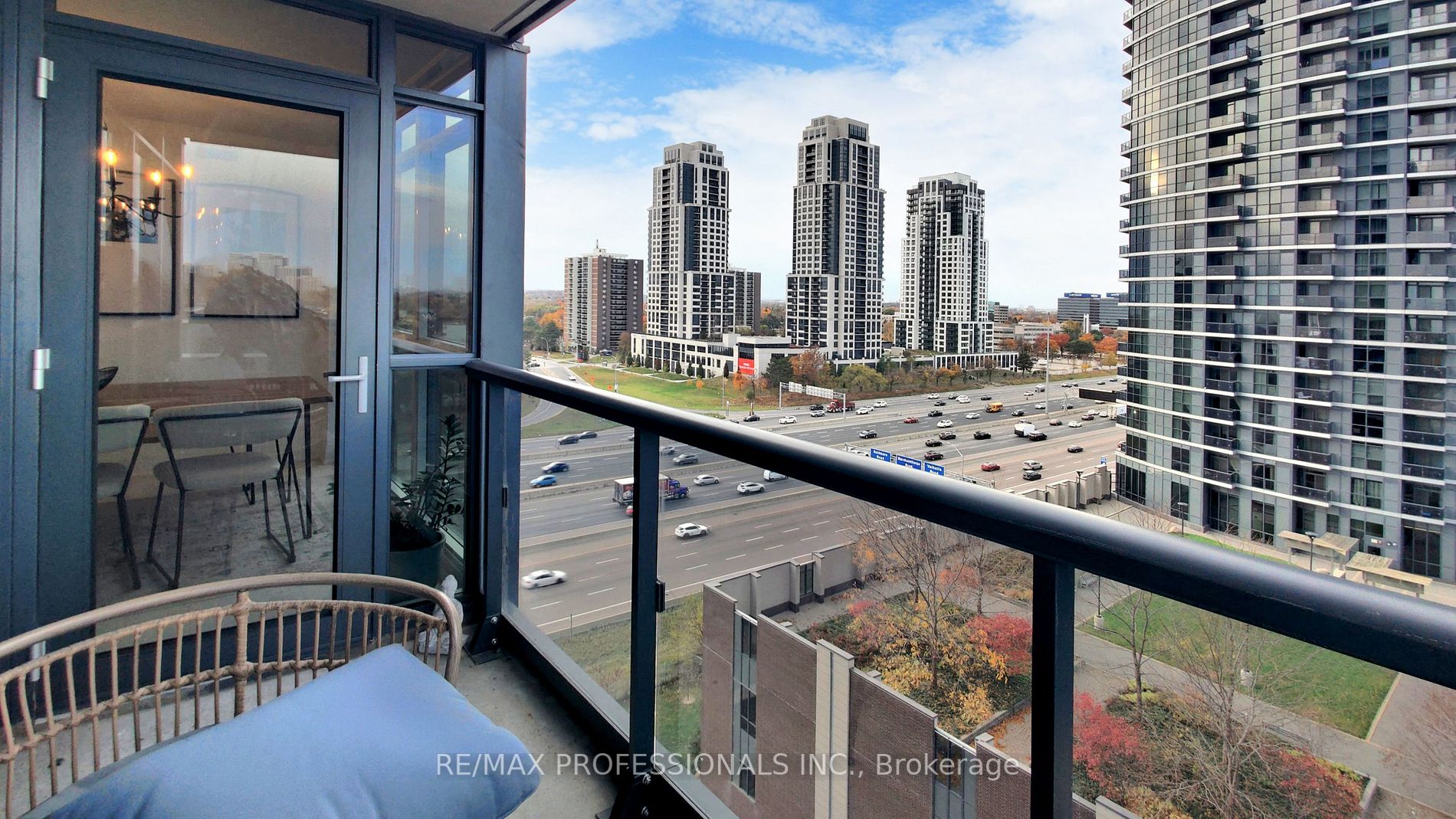 30 Gibbs Rd, #1105