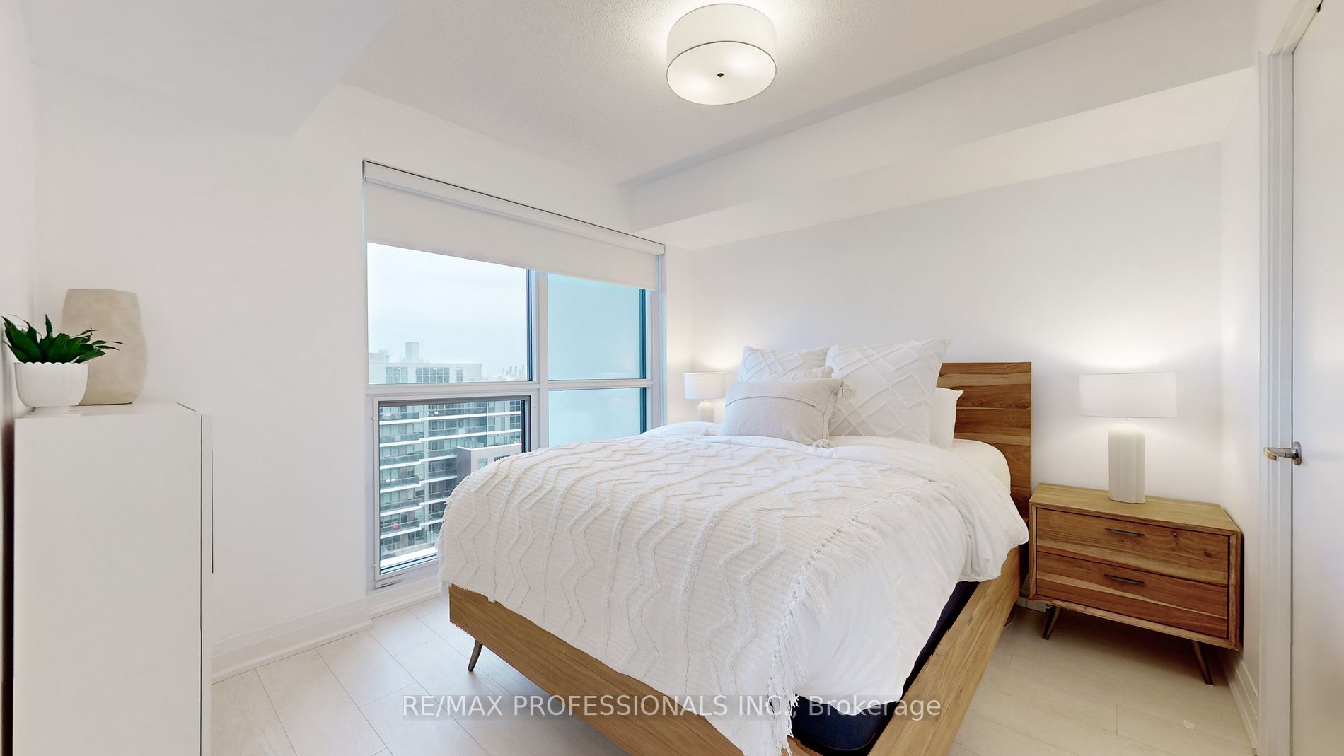 30 Gibbs Rd, #1105
