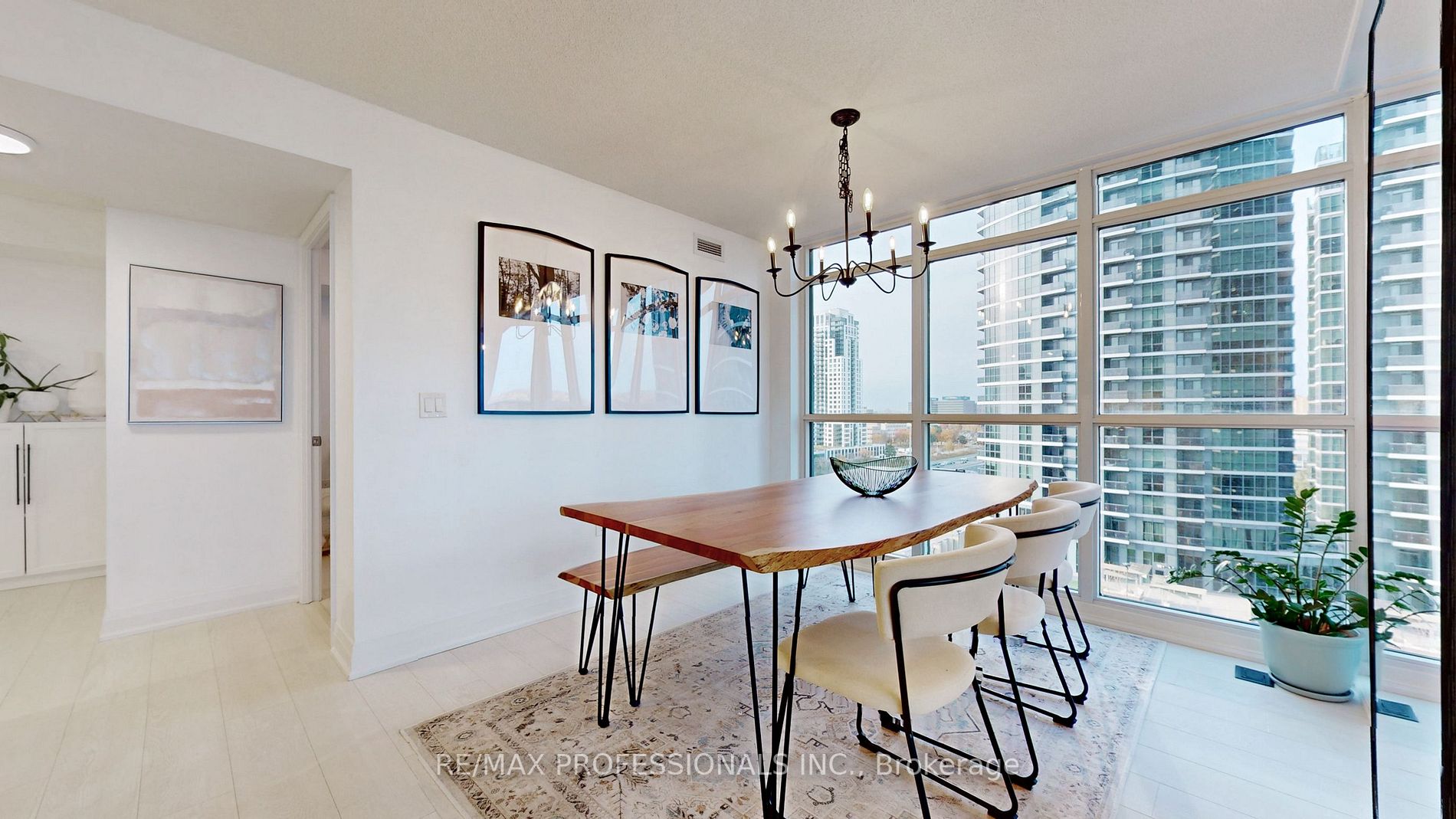 30 Gibbs Rd, #1105