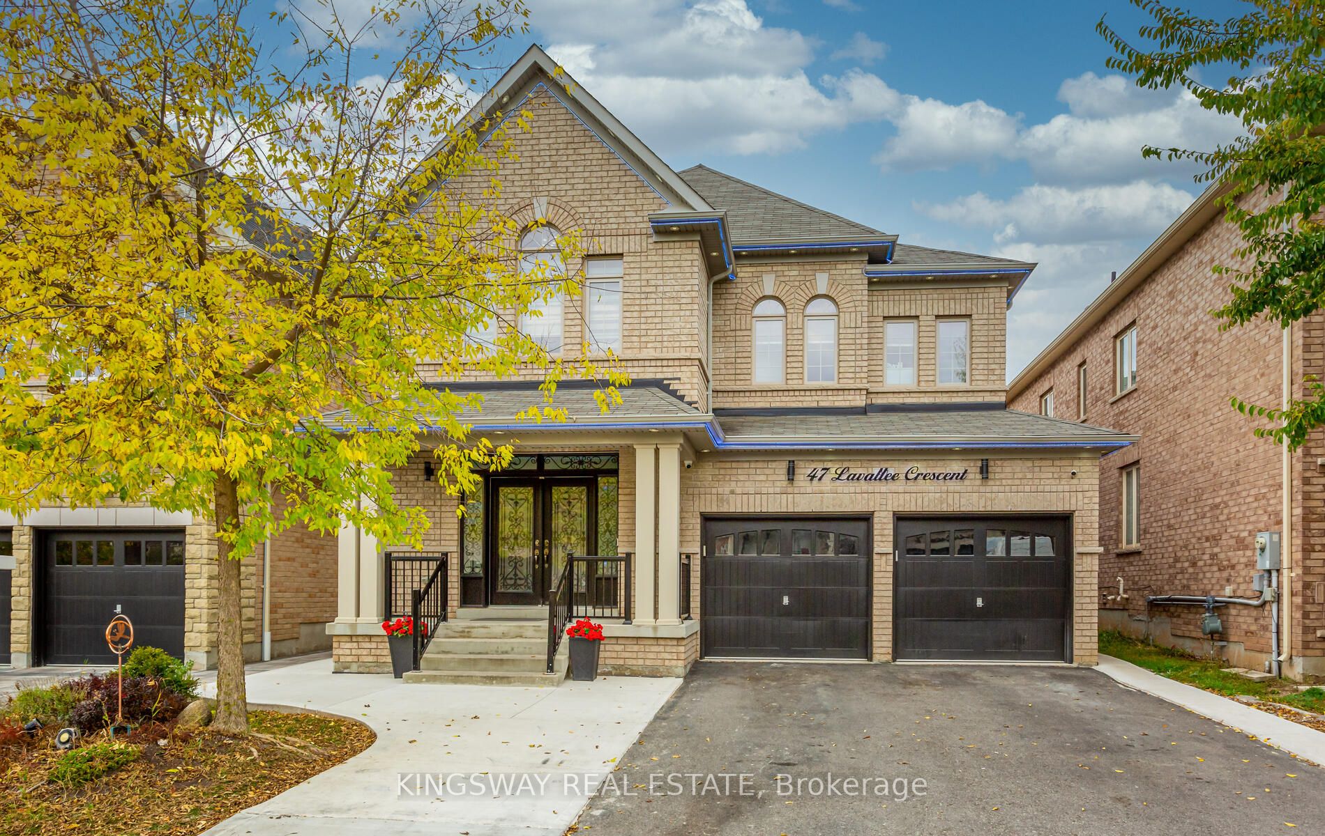 47 Lavallee Cres