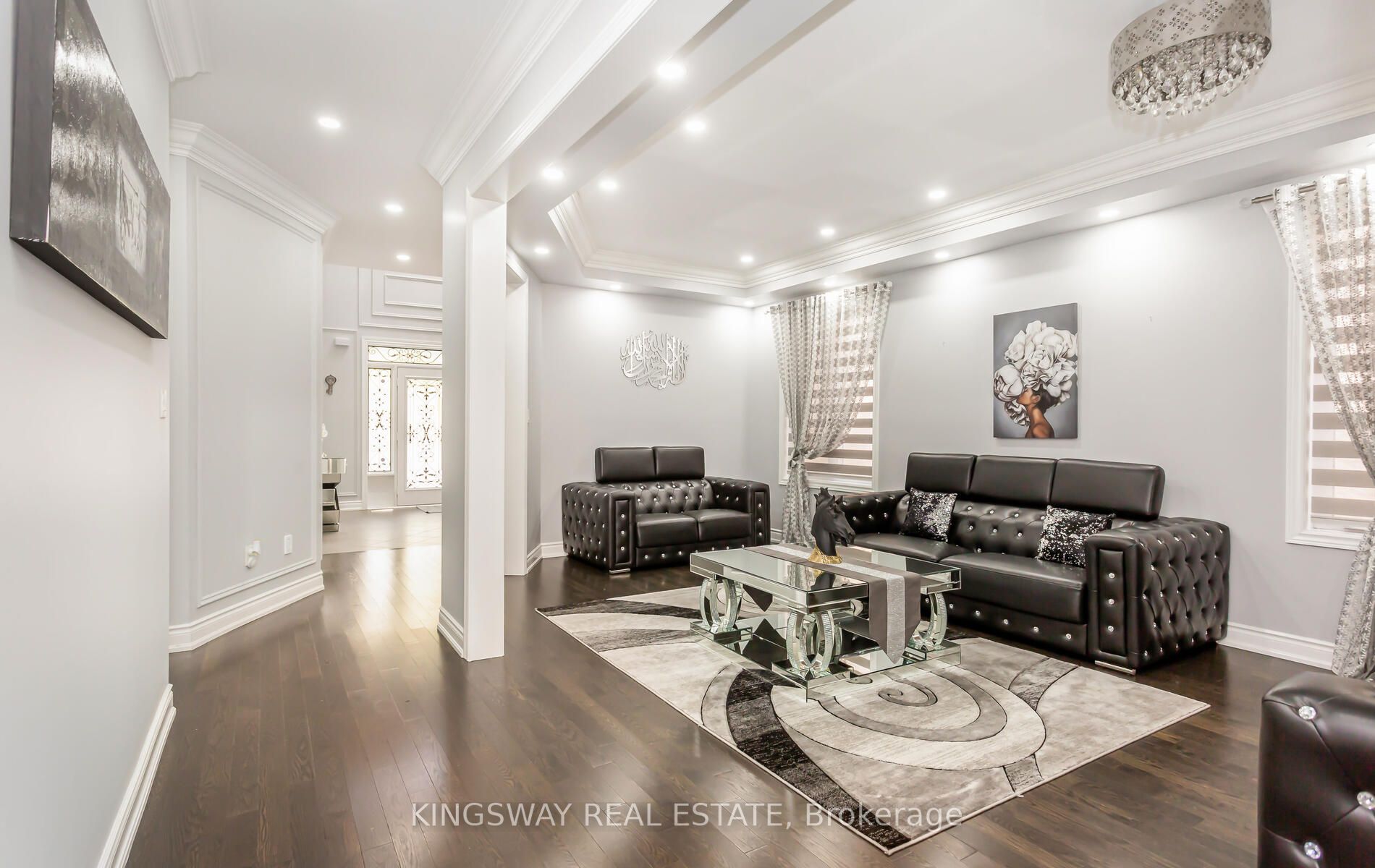 47 Lavallee Cres