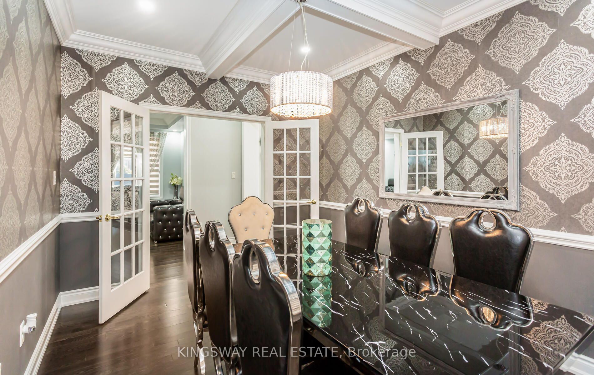 47 Lavallee Cres