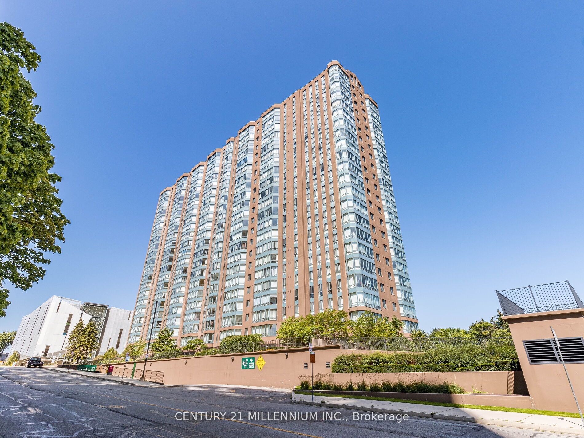 115 Hillcrest Ave, #415