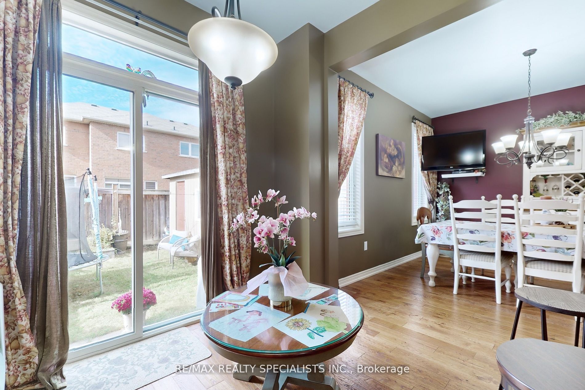 112 Amaranth Cres