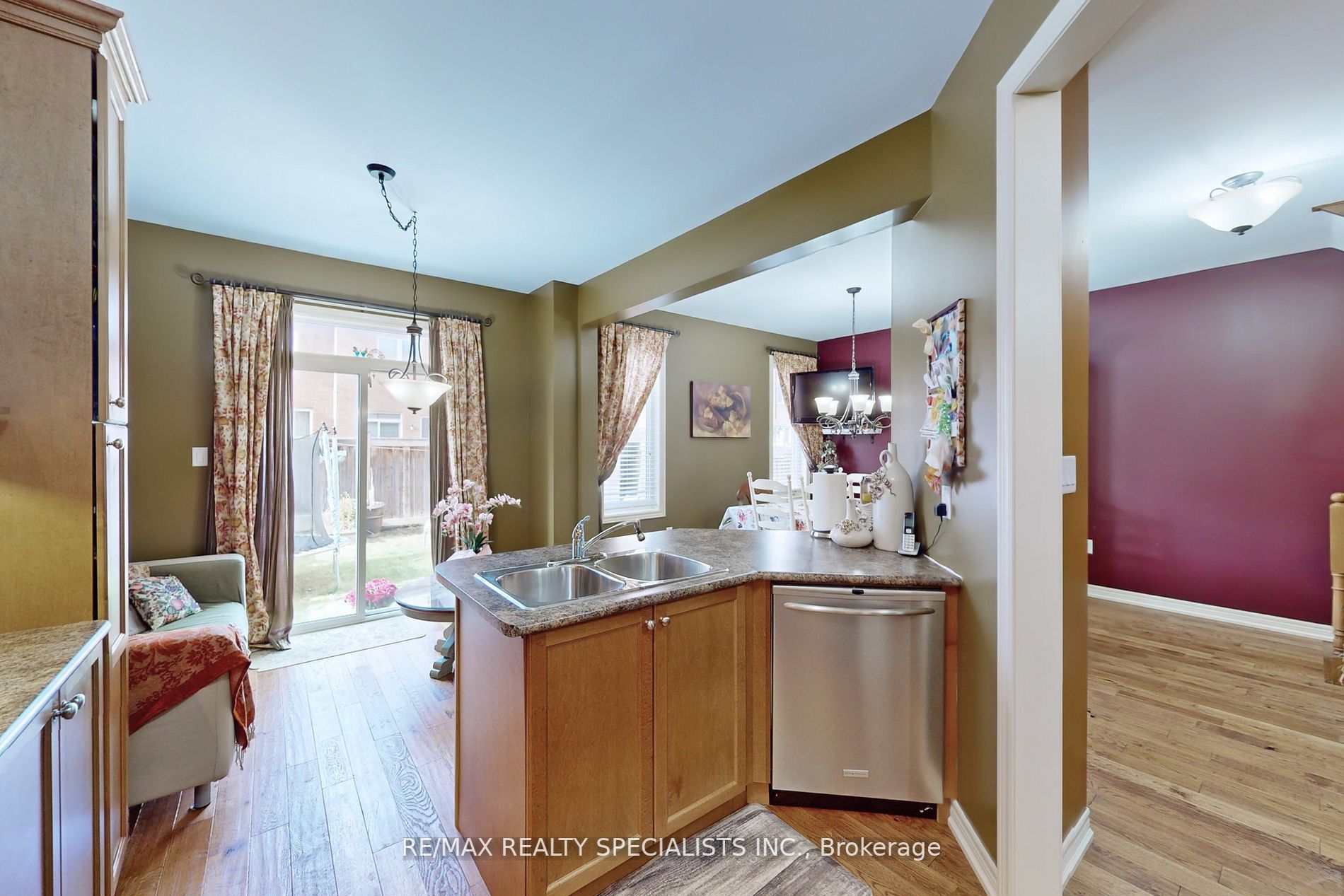 112 Amaranth Cres