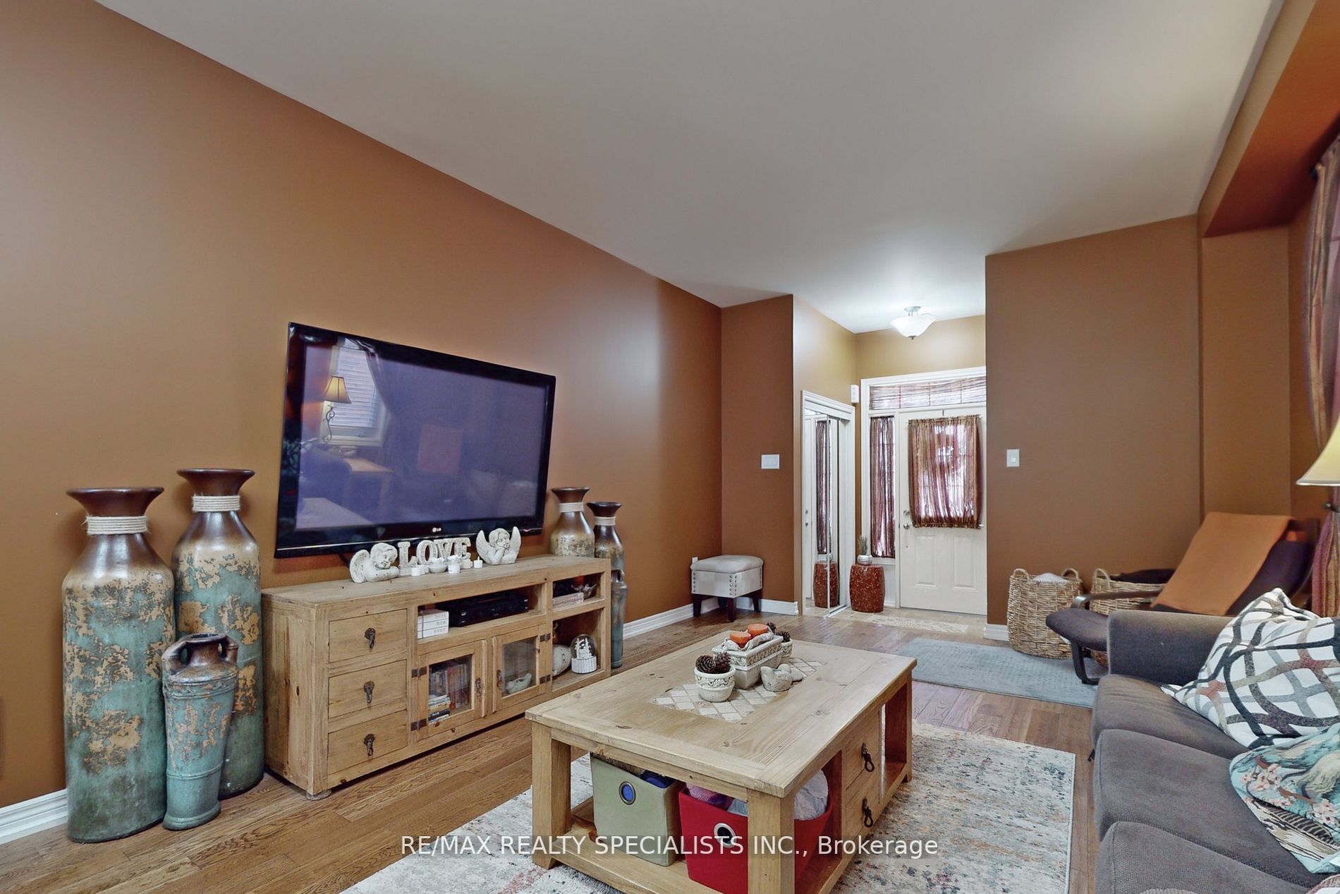 112 Amaranth Cres
