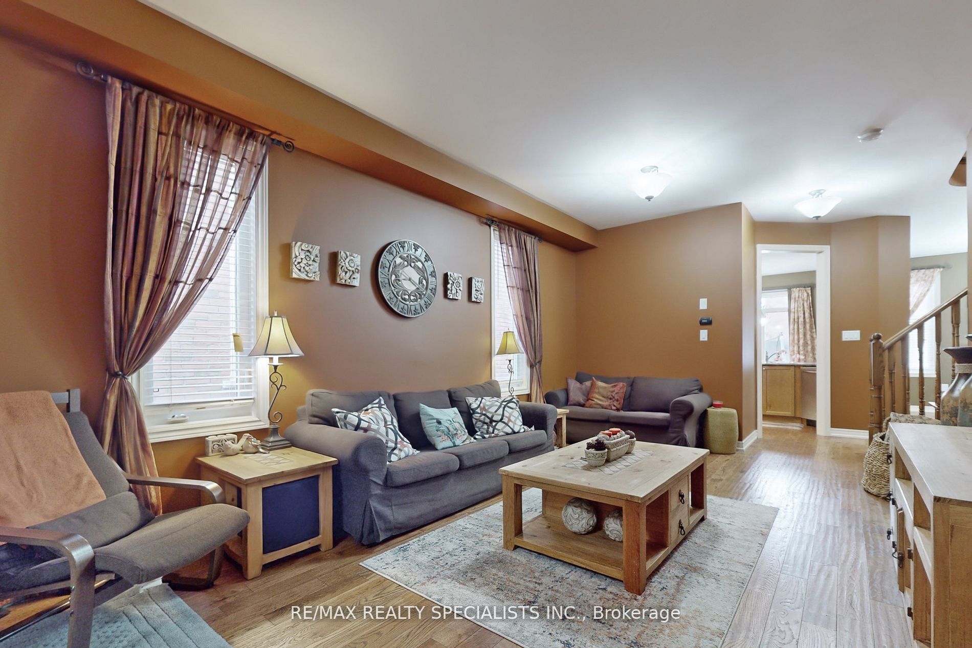 112 Amaranth Cres