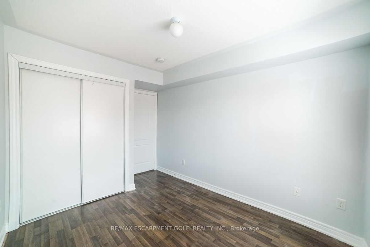 2480 Post Rd, #2