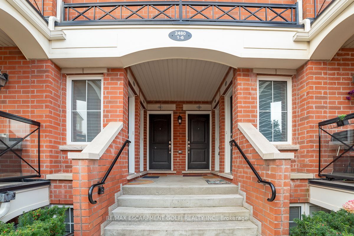 2480 Post Rd, #2