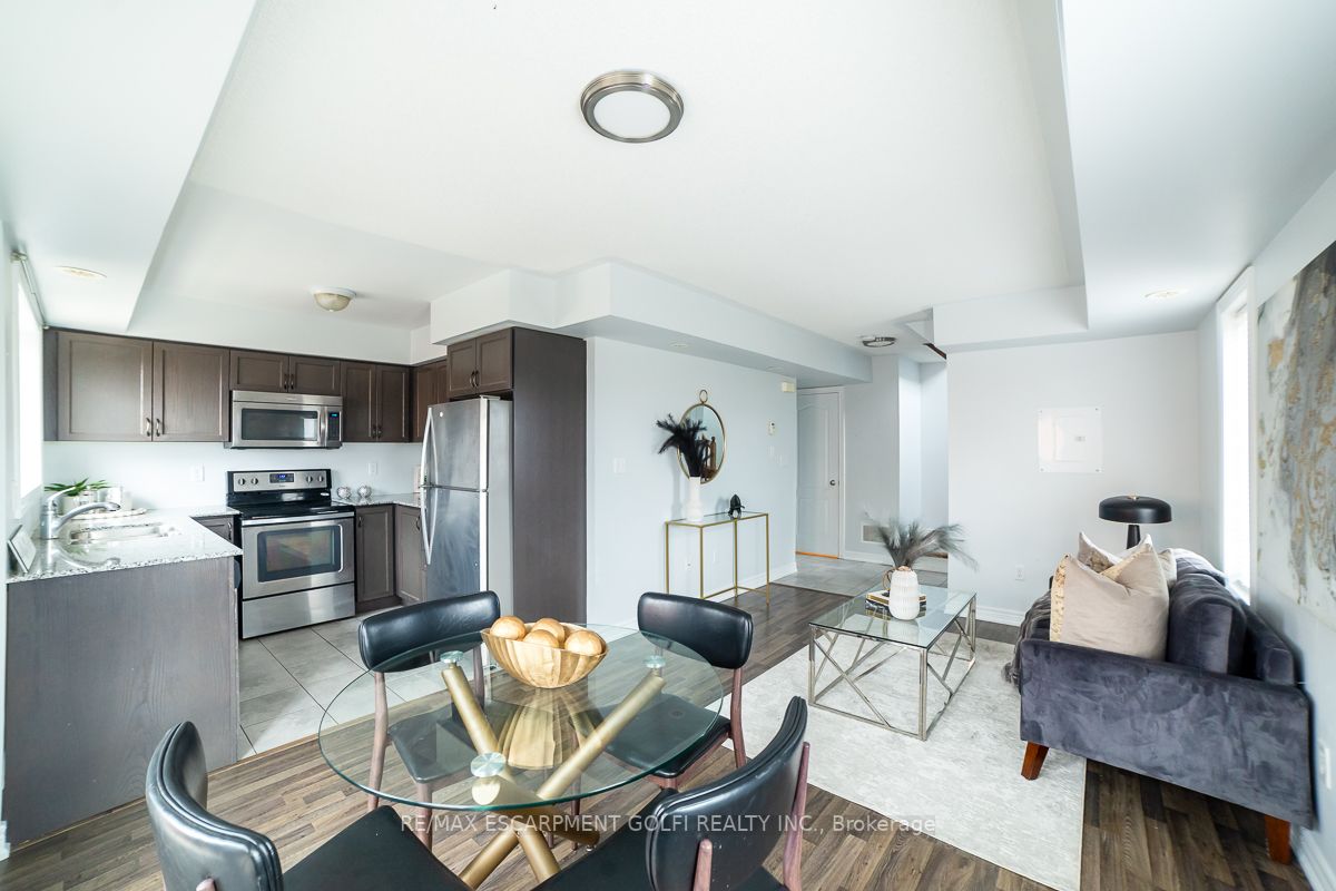 2480 Post Rd, #2