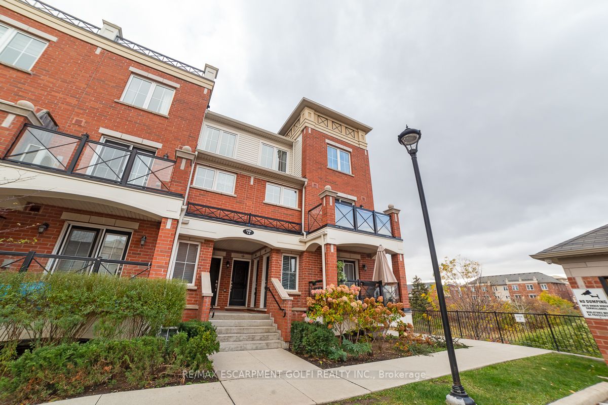 2480 Post Rd, #2