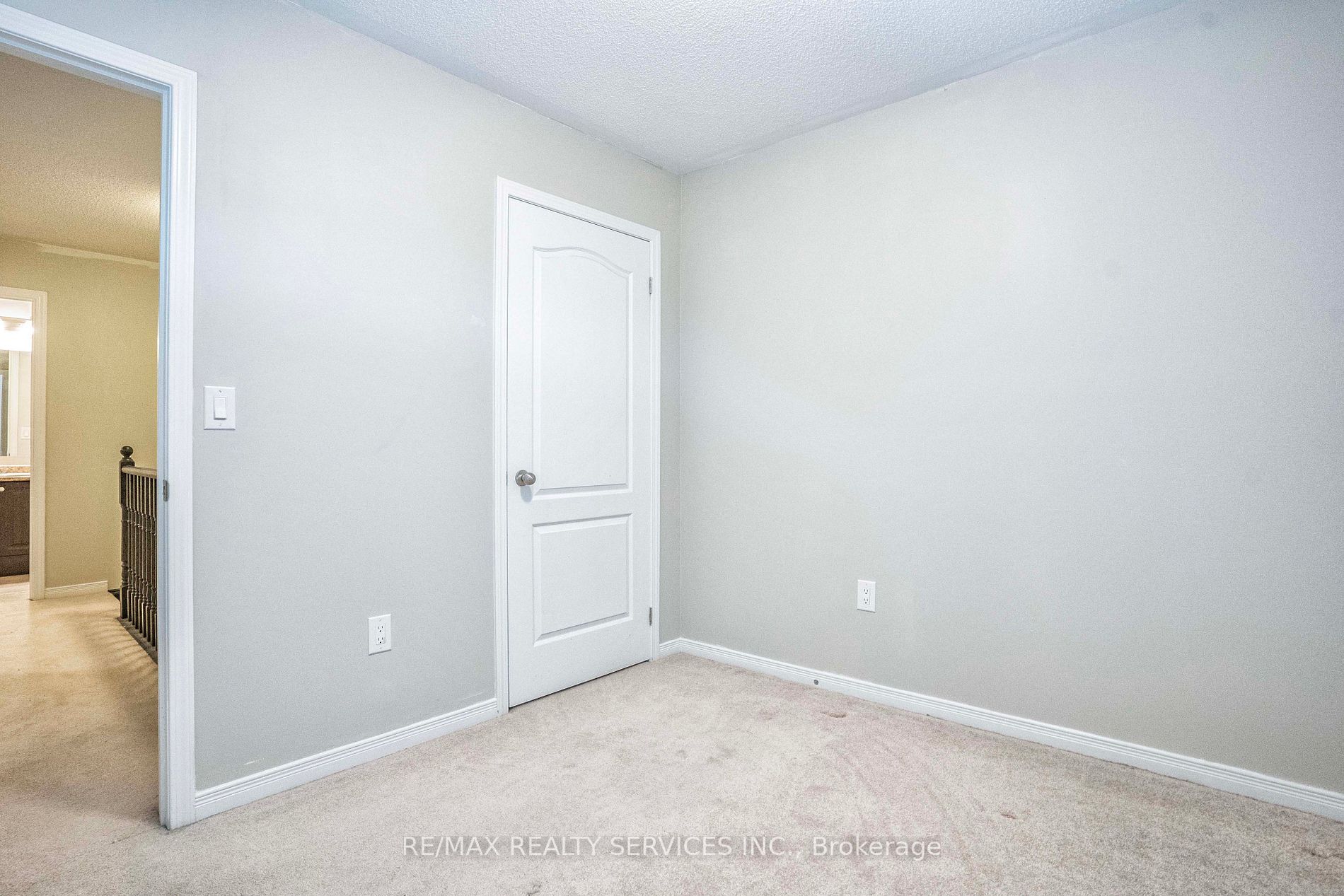 6 Birchfield Cres