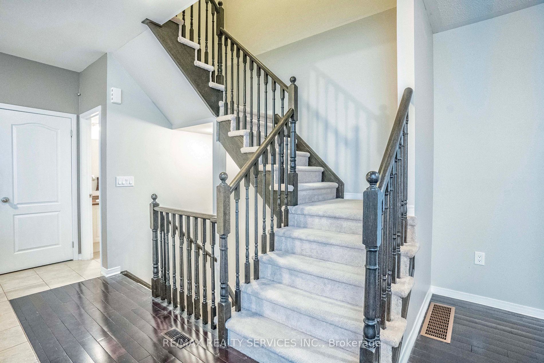 6 Birchfield Cres