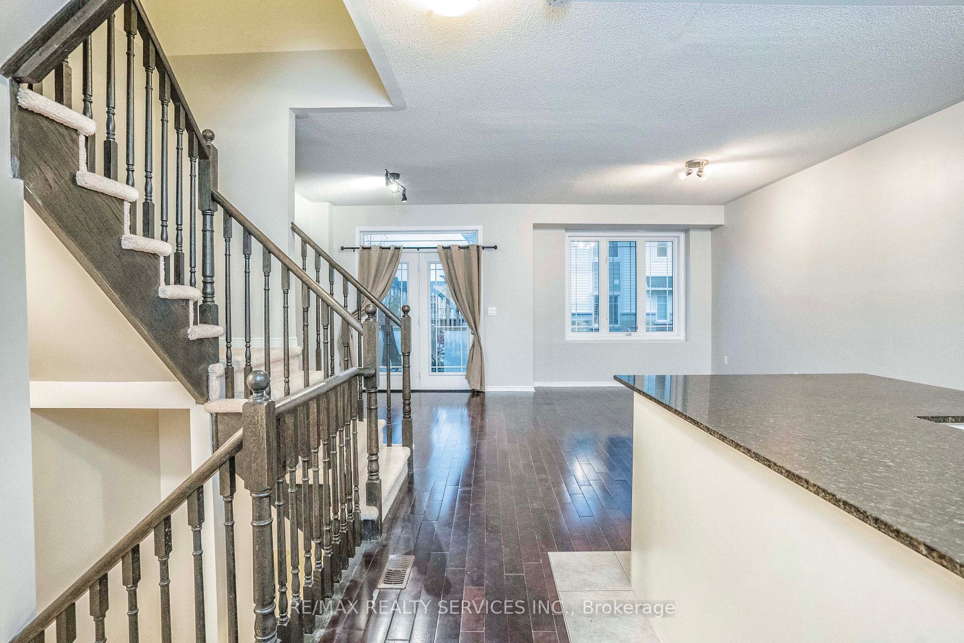 6 Birchfield Cres