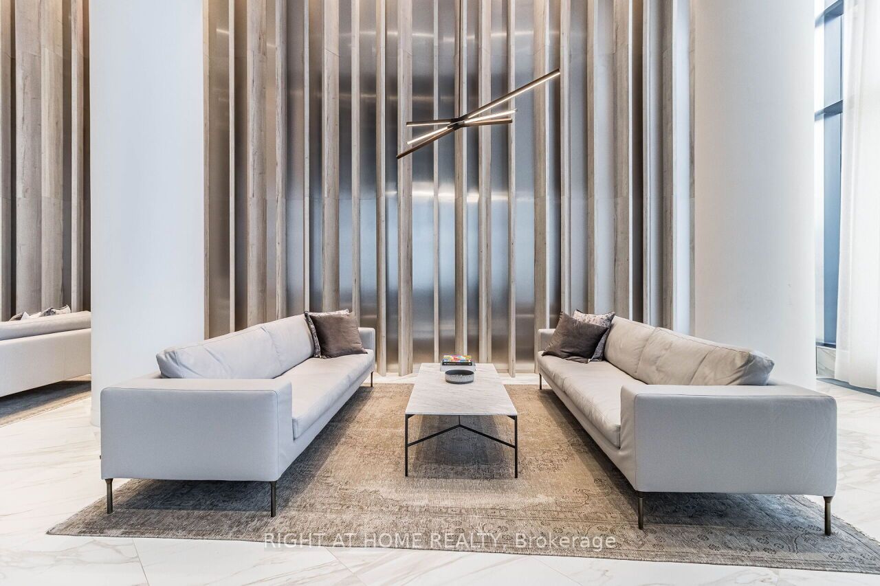 3900 Confederation Pkwy, #5801