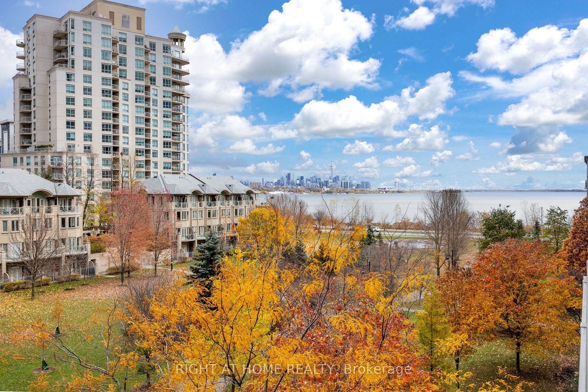2119 Lake Shore Blvd W, #405