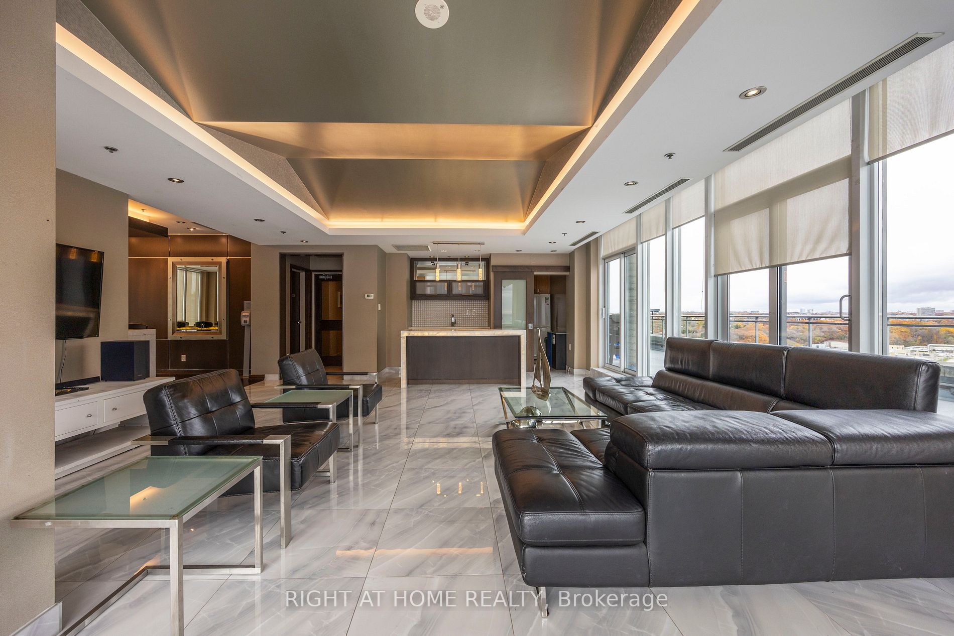2119 Lake Shore Blvd W, #405