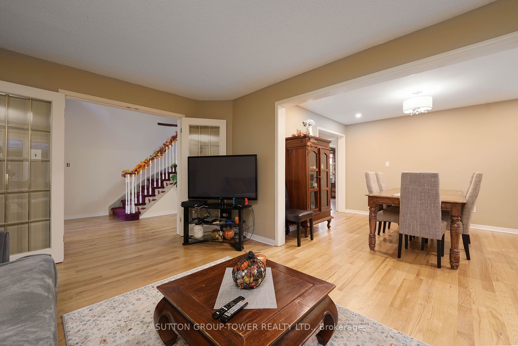 3920 Selkirk Pl