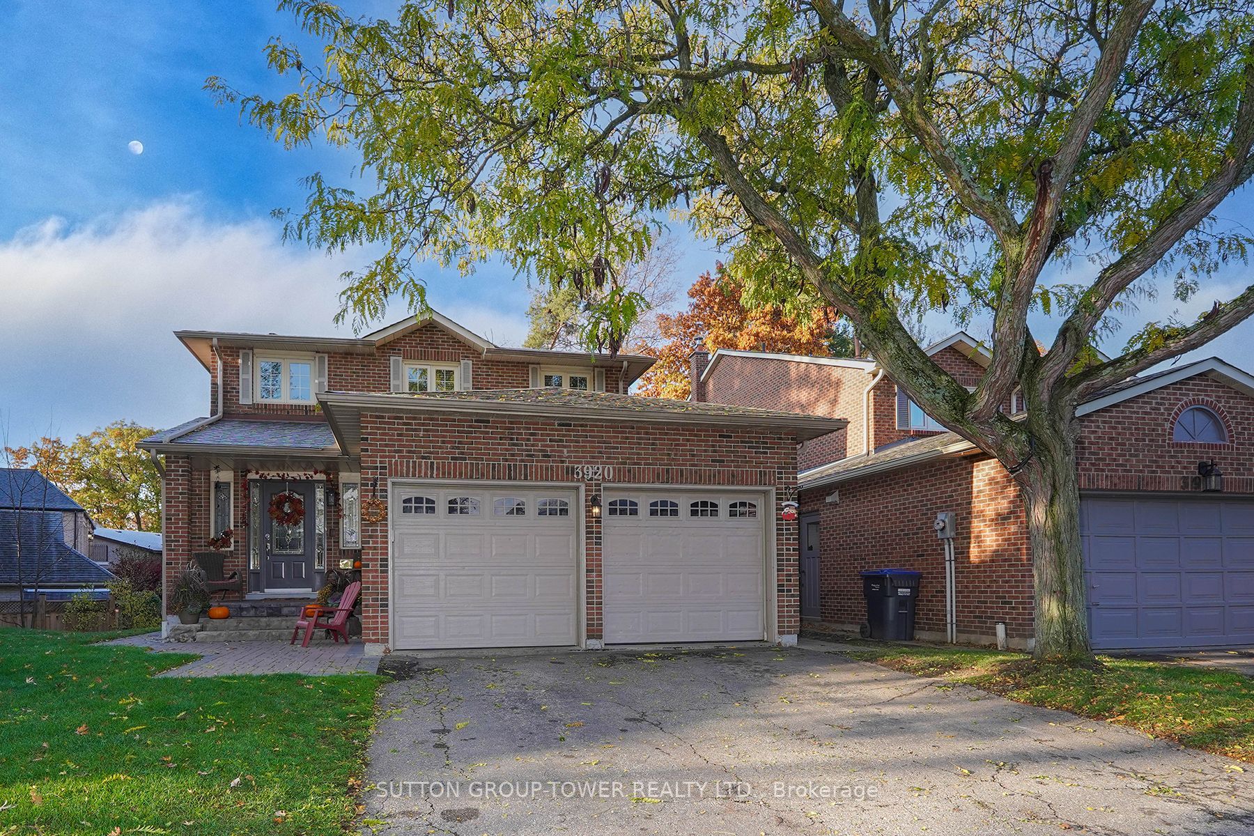 3920 Selkirk Pl