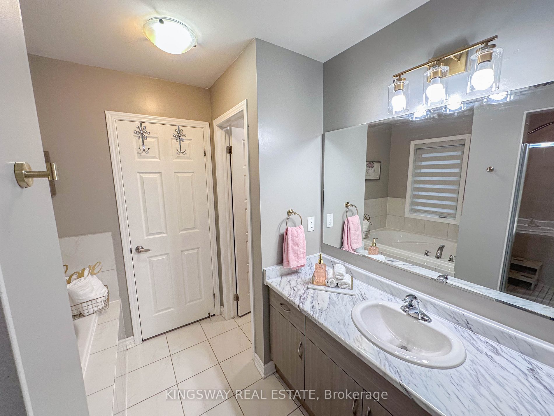 333 Trudeau Dr