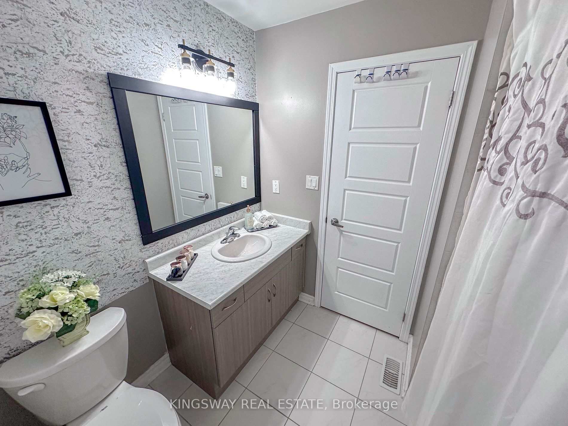 333 Trudeau Dr