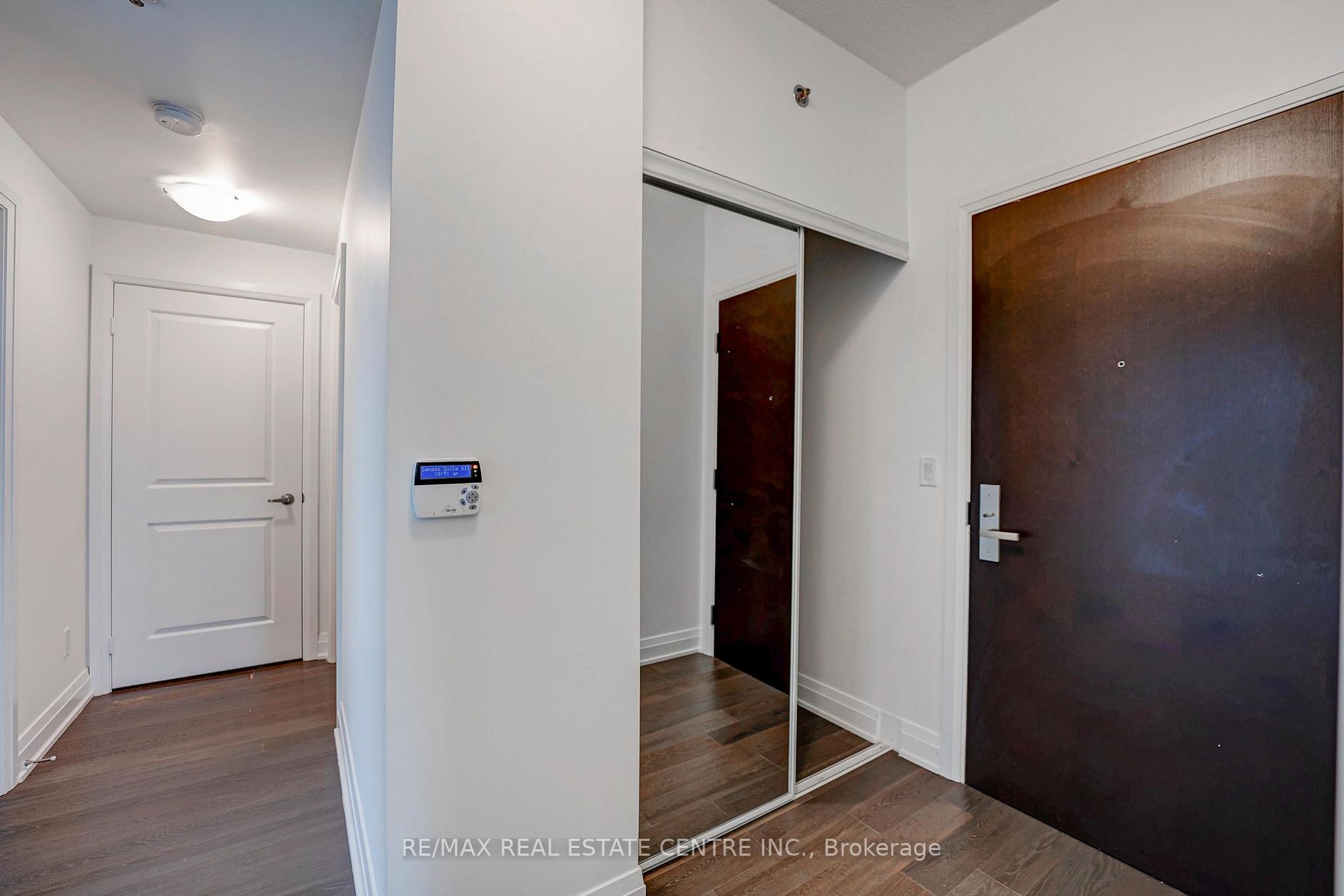 55 Speers Rd, #611