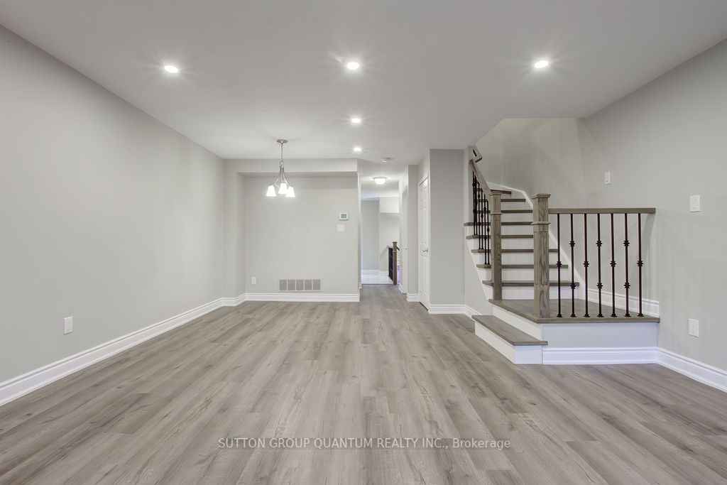 1015 Johnson's Lane, #10