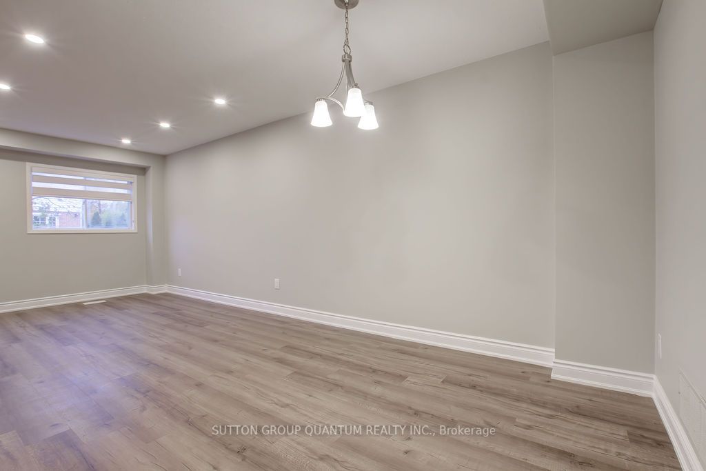 1015 Johnson's Lane, #10