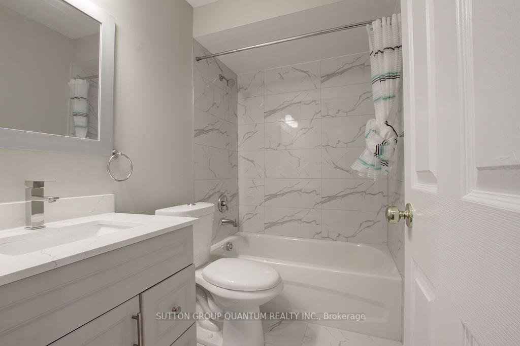1015 Johnson's Lane, #10