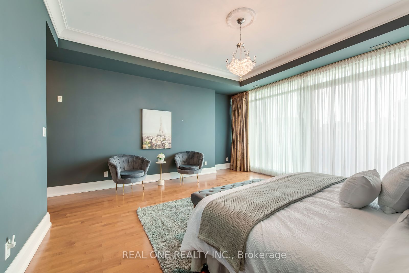 65 Port St E, #604
