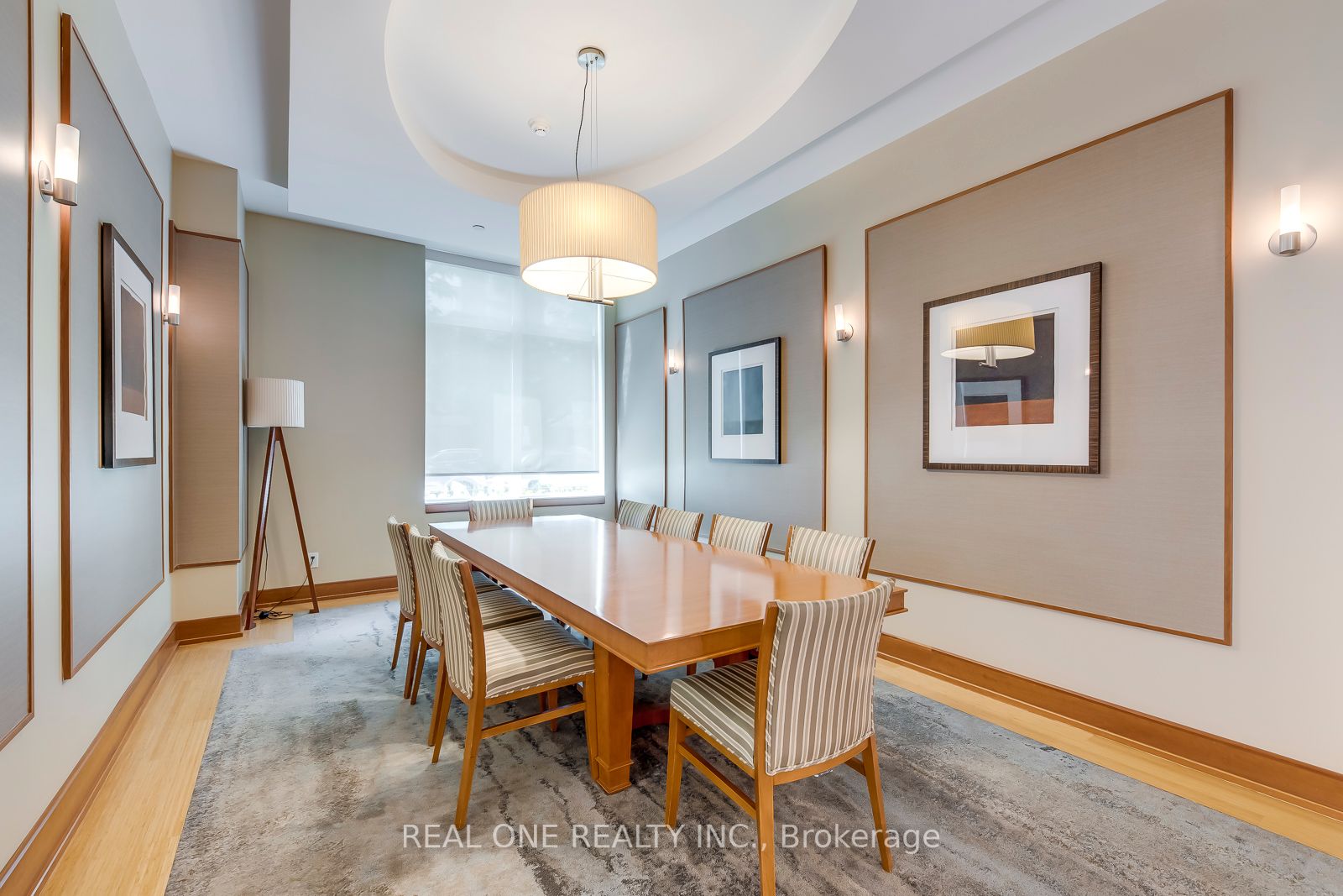65 Port St E, #604